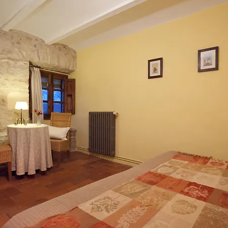 Lodge Mil Estrelles Cornellá de Terri