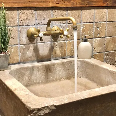 Деревянный коттедж Masia Cerca Del Lago De Banyoles *